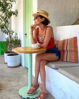 Sedef Avci feet photo 7