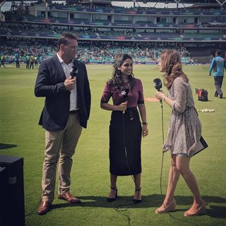 Seema Pathan feet photo 4