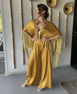 Seema Sajdeh feet photo 14
