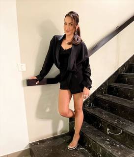 Seema Sajdeh feet photo 18