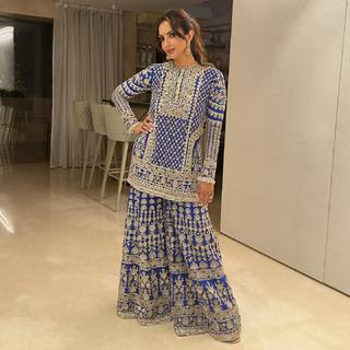 Seema Sajdeh feet photo 18