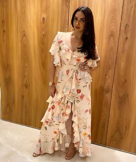 Seema Sajdeh feet photo 9