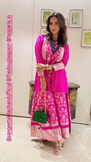 Seema Sajdeh feet photo 12