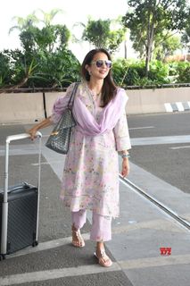 Seema Sajdeh feet photo 9