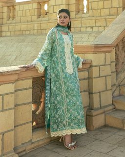 Sehar Khan feet photo thumbnail