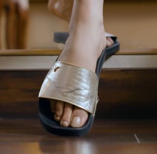 Sehar Khan feet photo 3
