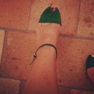 Seka Aleksic feet photo thumbnail