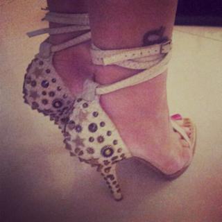 Seka Aleksic feet photo thumbnail