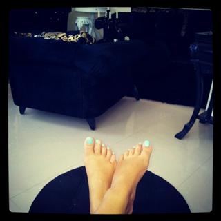 Seka Aleksic feet photo thumbnail
