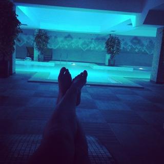 Seka Aleksic feet photo thumbnail