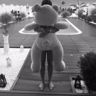 Seka Aleksic feet photo thumbnail