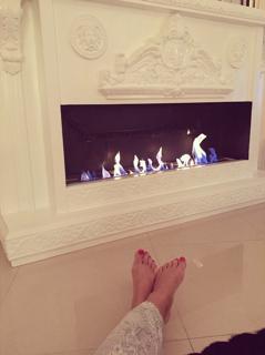 Seka Aleksic feet photo thumbnail