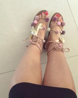 Seka Aleksic feet photo thumbnail