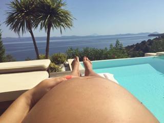 Seka Aleksic feet photo thumbnail