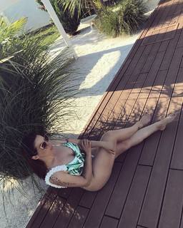 Seka Aleksic feet photo thumbnail