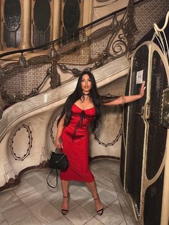 Seka Aleksic feet photo thumbnail