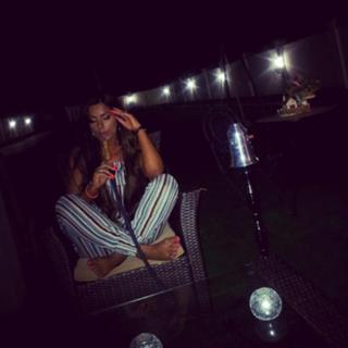 Seka Aleksic feet photo thumbnail