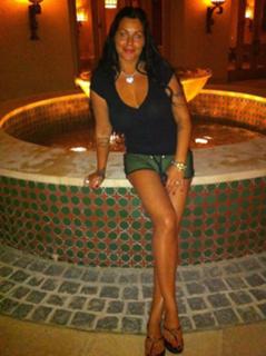 Seka Aleksic feet photo thumbnail