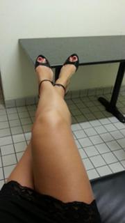 Seka Aleksic feet photo thumbnail