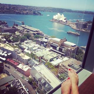 Seka Aleksic feet photo thumbnail