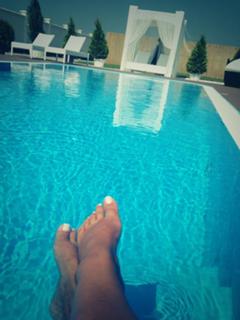 Seka Aleksić feet photo 3