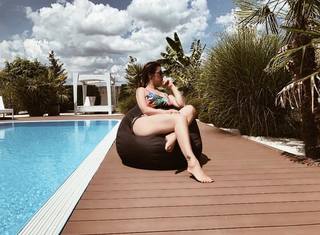 Seka Aleksić feet photo 2