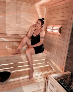 Seka Aleksić feet photo 13