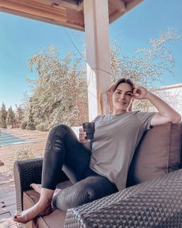 Seka Aleksić feet photo 7