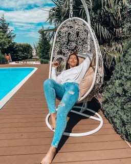 Seka Aleksić feet photo 2
