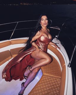 Seka Aleksić feet photo 3