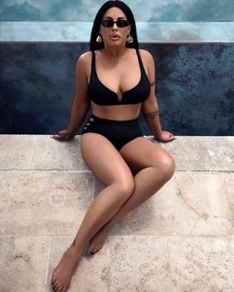 Seka Aleksić feet photo 15