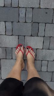 Seka Aleksić feet photo 12