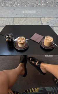 Seka Aleksić feet photo 10