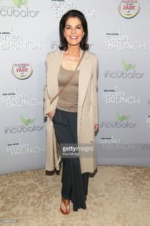 Sela Ward feet photo thumbnail