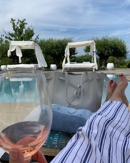 Sela Ward feet photo thumbnail