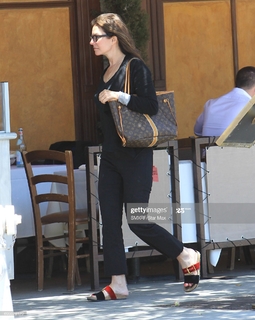 Sela Ward feet photo thumbnail