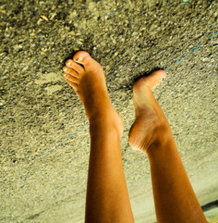 Selah Sue feet photo 3
