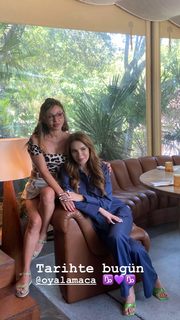 Selen Soyder feet photo 8