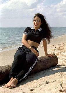 Selena feet photo thumbnail