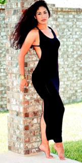 Selena feet photo thumbnail