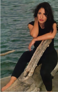 Selena feet photo thumbnail