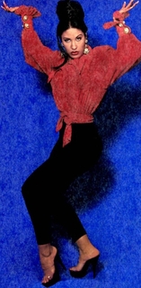 Selena feet photo thumbnail