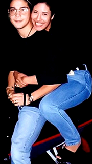 Selena feet photo thumbnail