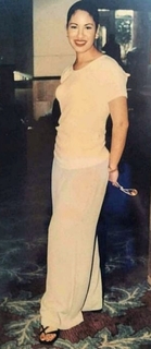 Selena feet photo thumbnail