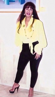 Selena feet photo thumbnail