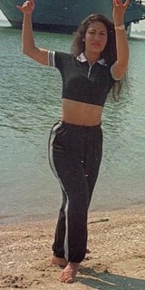 Selena feet photo thumbnail