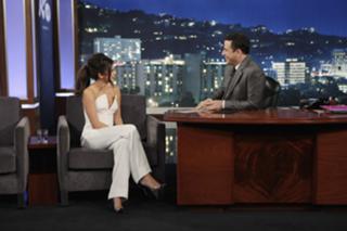 Selena Gomez feet photo thumbnail