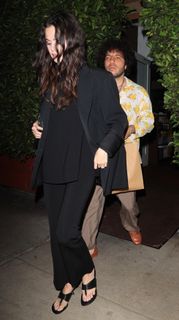 Selena Gomez feet photo thumbnail