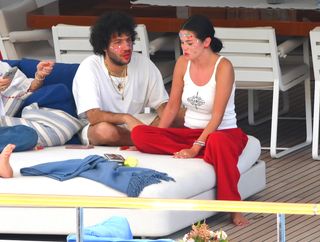 Selena Gomez feet photo 10