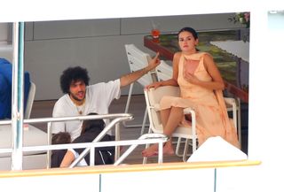 Selena Gomez feet photo 7